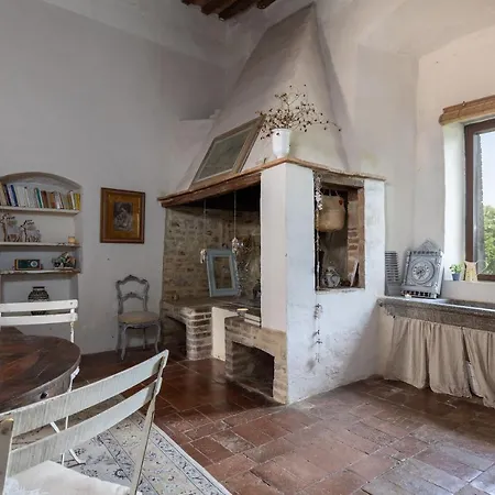 Szálloda Badia Ardenga Montalcino