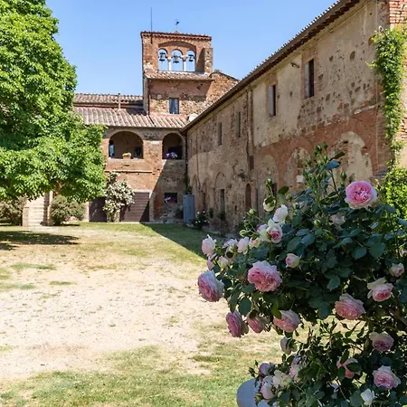 Badia Ardenga Montalcino